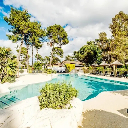 T3 Piscine Et Terrasse Au Golf De